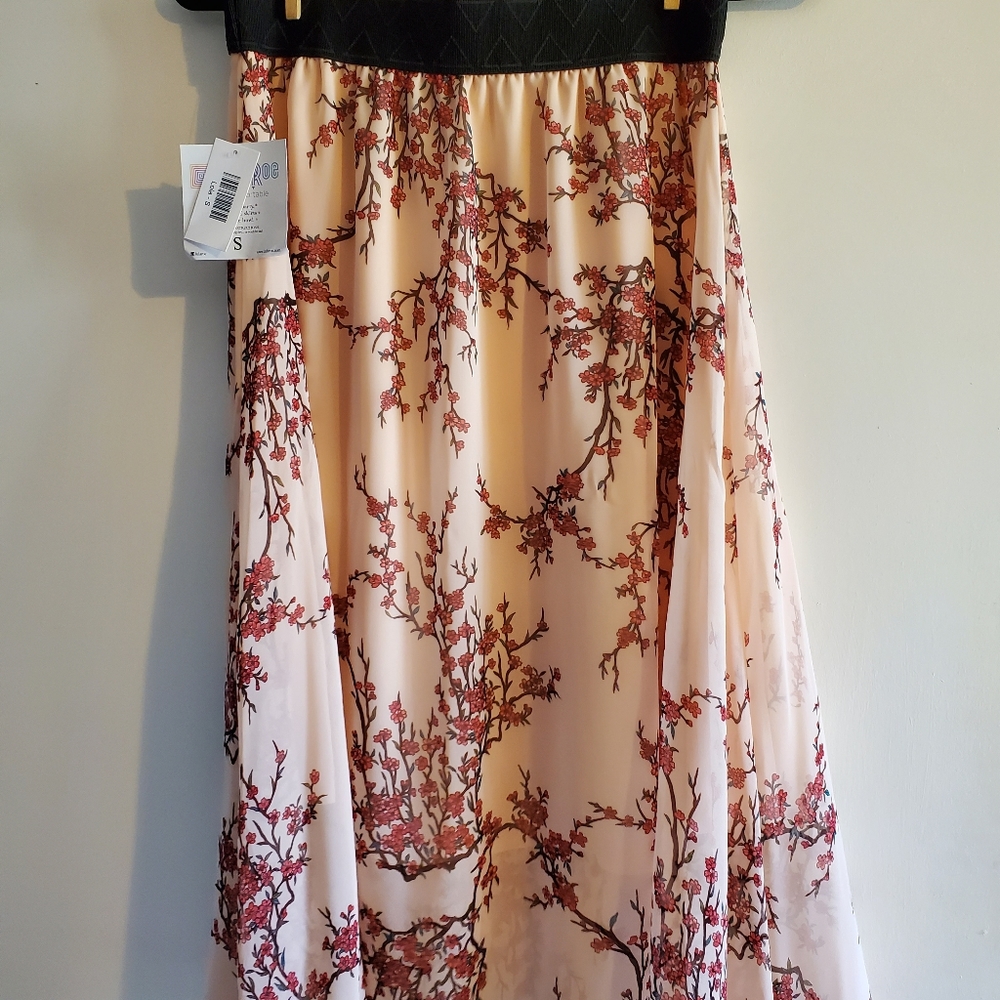 Lularoe cherry blossom lola skirt